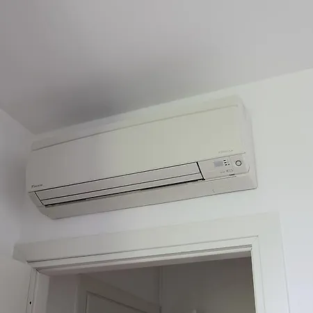Apartment Cimarosa C.so Vercelli Milan